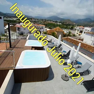 Nerja-centro-jacuzzi- Mirador De La Ermita- Adults Recommended Pensión